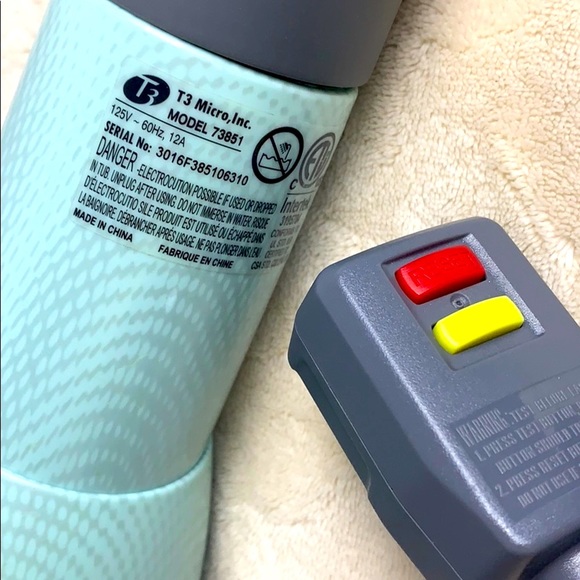 SOLD - T3  |  Featherweight  |  Hair Dryer  |  Teal - Picture 3 of 5